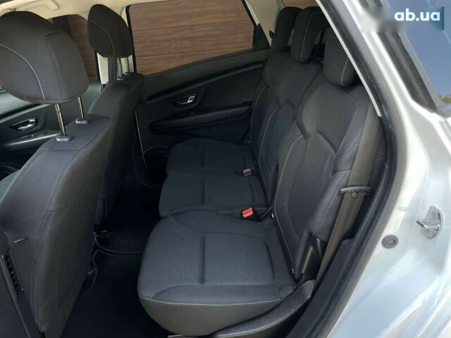 Рено Сценик, объемом двигателя 1.7 л и пробегом 196 тыс. км за 15155 $, фото 27 на Automoto.ua