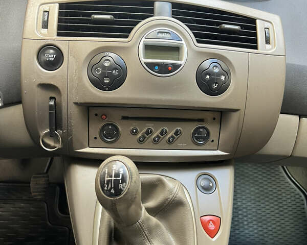 Рено Сценик 2004 в Виннице на Automoto.ua Желтый Рено Сценик, объемом двигателя 1.6 л и пробегом 199 тыс. км за 4500 $, фото 69 на Automoto.ua