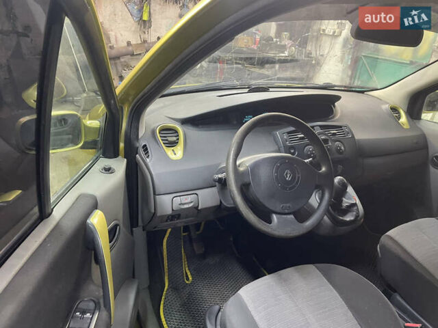 Жовтий Рено Сценік, об'ємом двигуна 1.6 л та пробігом 277 тис. км за 3900 $, фото 8 на Automoto.ua