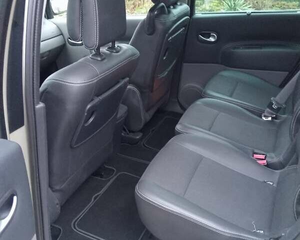 Желтый Рено Сценик, объемом двигателя 1.6 л и пробегом 209 тыс. км за 4800 $, фото 15 на Automoto.ua