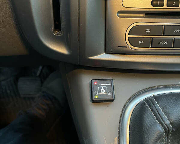 Жовтий Рено Сценік, об'ємом двигуна 1.6 л та пробігом 268 тис. км за 5400 $, фото 35 на Automoto.ua