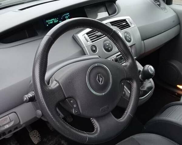 Желтый Рено Сценик, объемом двигателя 1.6 л и пробегом 209 тыс. км за 4800 $, фото 17 на Automoto.ua