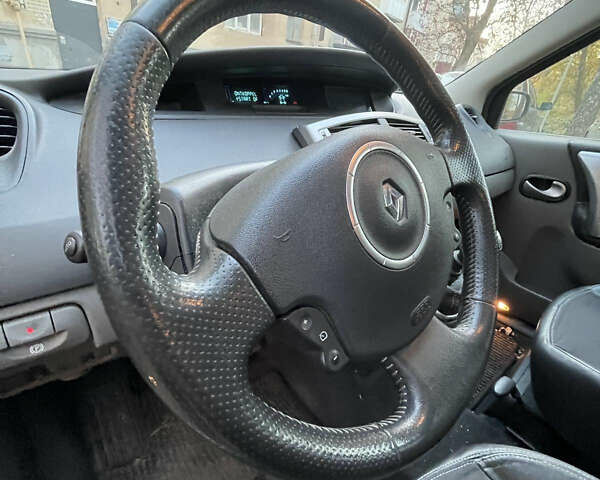 Жовтий Рено Сценік, об'ємом двигуна 1.6 л та пробігом 268 тис. км за 5400 $, фото 28 на Automoto.ua