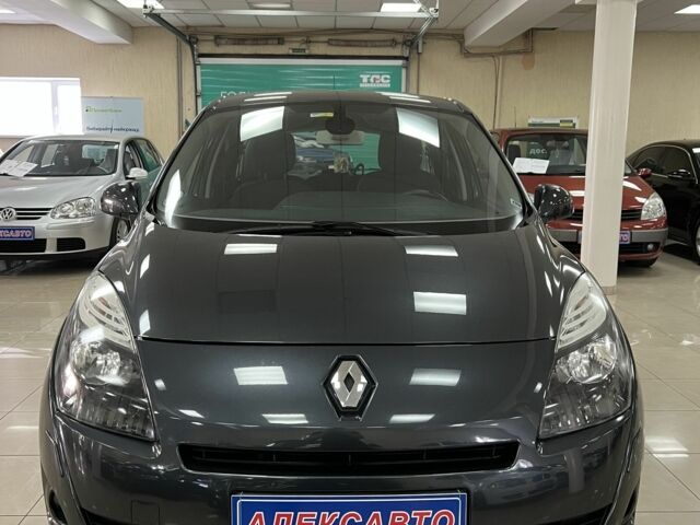 Серый Рено Сценик, объемом двигателя 1.9 л и пробегом 276 тыс. км за 8300 $, фото 1 на Automoto.ua