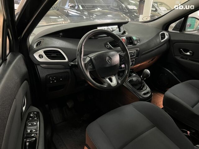 Серый Рено Сценик, объемом двигателя 1.9 л и пробегом 276 тыс. км за 8300 $, фото 12 на Automoto.ua