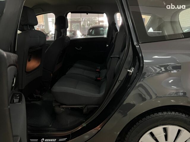 Серый Рено Сценик, объемом двигателя 1.9 л и пробегом 276 тыс. км за 8300 $, фото 13 на Automoto.ua