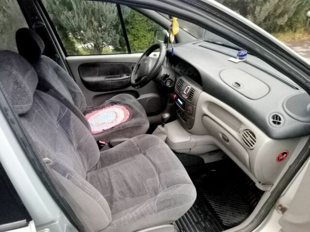 Сірий Рено Сценік, об'ємом двигуна 1.9 л та пробігом 363 тис. км за 2650 $, фото 6 на Automoto.ua