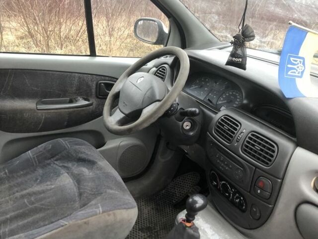 Серый Рено Сценик, объемом двигателя 1.9 л и пробегом 240 тыс. км за 2350 $, фото 5 на Automoto.ua