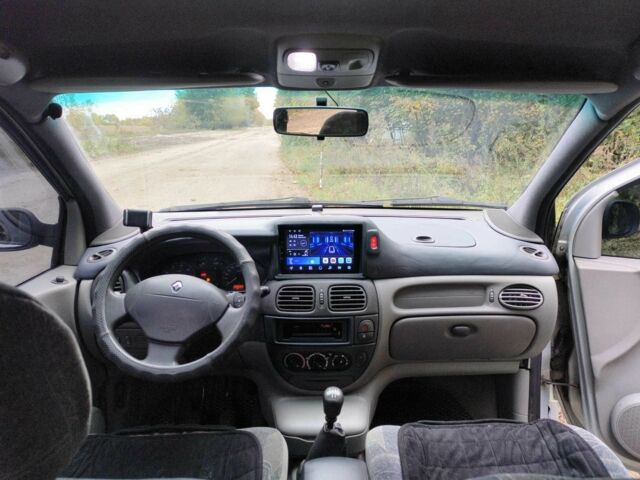 Серый Рено Сценик, объемом двигателя 1.6 л и пробегом 290 тыс. км за 2900 $, фото 15 на Automoto.ua