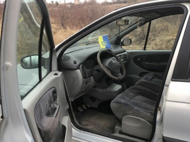 Серый Рено Сценик, объемом двигателя 1.9 л и пробегом 240 тыс. км за 2350 $, фото 4 на Automoto.ua