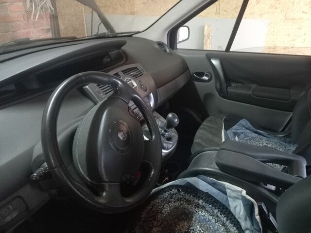 Серый Рено Сценик, объемом двигателя 1.5 л и пробегом 100 тыс. км за 4500 $, фото 7 на Automoto.ua