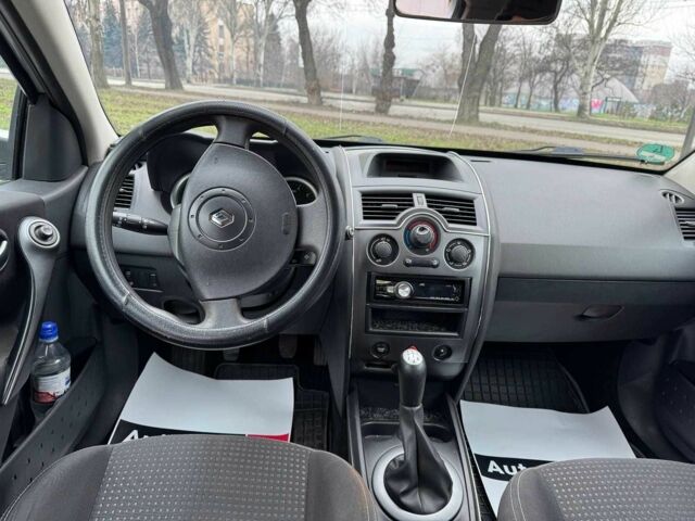 Серый Рено Сценик, объемом двигателя 1.4 л и пробегом 191 тыс. км за 4390 $, фото 13 на Automoto.ua