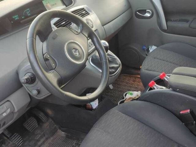 Сірий Рено Сценік, об'ємом двигуна 1.6 л та пробігом 160 тис. км за 4600 $, фото 1 на Automoto.ua