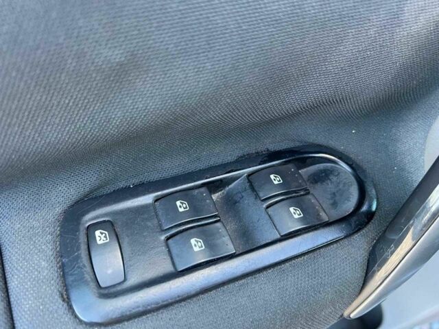 Сірий Рено Сценік, об'ємом двигуна 2 л та пробігом 286 тис. км за 5790 $, фото 15 на Automoto.ua