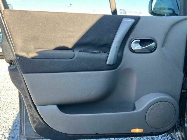 Сірий Рено Сценік, об'ємом двигуна 2 л та пробігом 286 тис. км за 5790 $, фото 14 на Automoto.ua