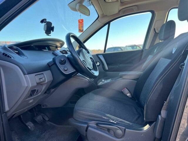 Сірий Рено Сценік, об'ємом двигуна 2 л та пробігом 286 тис. км за 5790 $, фото 18 на Automoto.ua