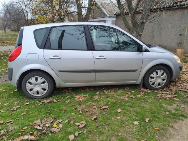 Серый Рено Сценик, объемом двигателя 2 л и пробегом 230 тыс. км за 5000 $, фото 3 на Automoto.ua