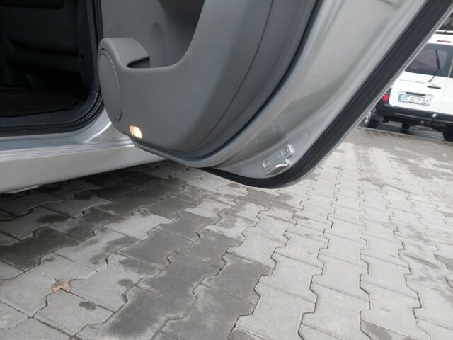 Серый Рено Сценик, объемом двигателя 0 л и пробегом 2 тыс. км за 5500 $, фото 8 на Automoto.ua