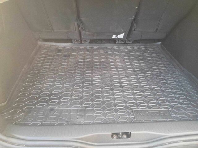 Сірий Рено Сценік, об'ємом двигуна 1.6 л та пробігом 106 тис. км за 8500 $, фото 9 на Automoto.ua