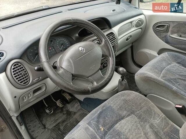 Рено Сценик 1999 в Надворной на Automoto.ua Серый Рено Сценик, объемом двигателя 1.9 л и пробегом 300 тыс. км за 2250 $, фото 1 на Automoto.ua