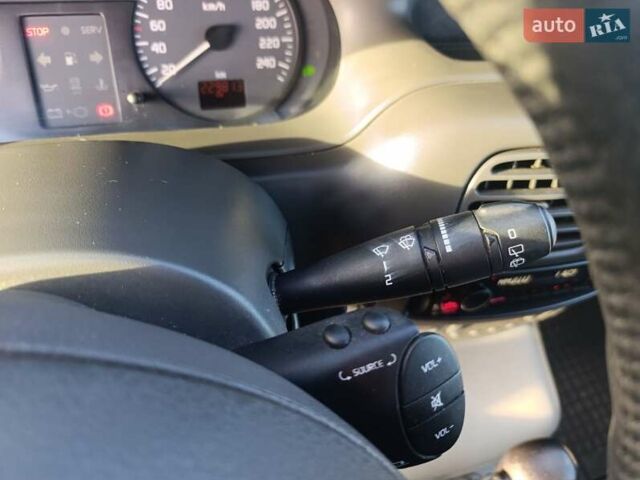 Сірий Рено Сценік, об'ємом двигуна 1.6 л та пробігом 230 тис. км за 3499 $, фото 28 на Automoto.ua