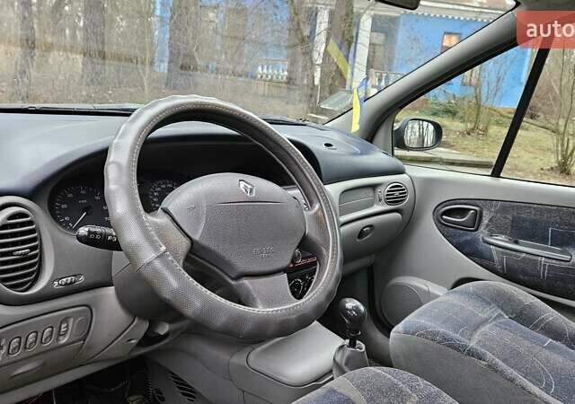 Серый Рено Сценик, объемом двигателя 1.6 л и пробегом 200 тыс. км за 3490 $, фото 13 на Automoto.ua