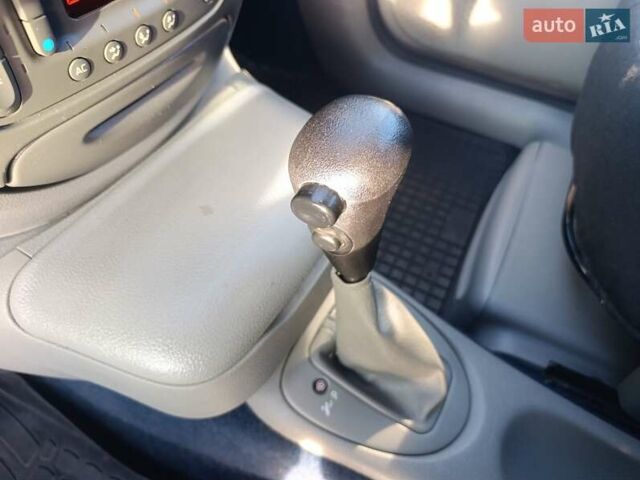 Сірий Рено Сценік, об'ємом двигуна 1.6 л та пробігом 230 тис. км за 3499 $, фото 54 на Automoto.ua