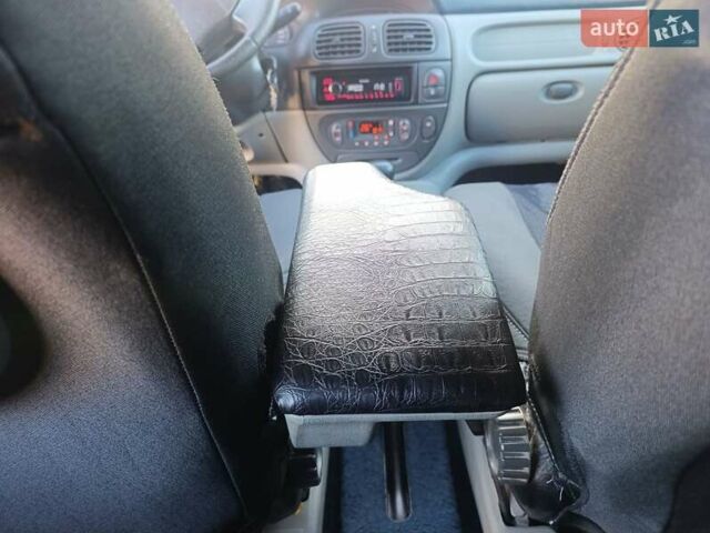 Сірий Рено Сценік, об'ємом двигуна 1.6 л та пробігом 230 тис. км за 3499 $, фото 24 на Automoto.ua