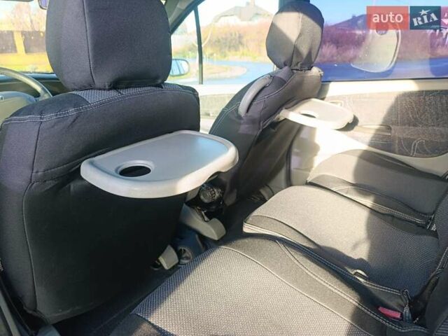 Сірий Рено Сценік, об'ємом двигуна 1.6 л та пробігом 230 тис. км за 3499 $, фото 32 на Automoto.ua