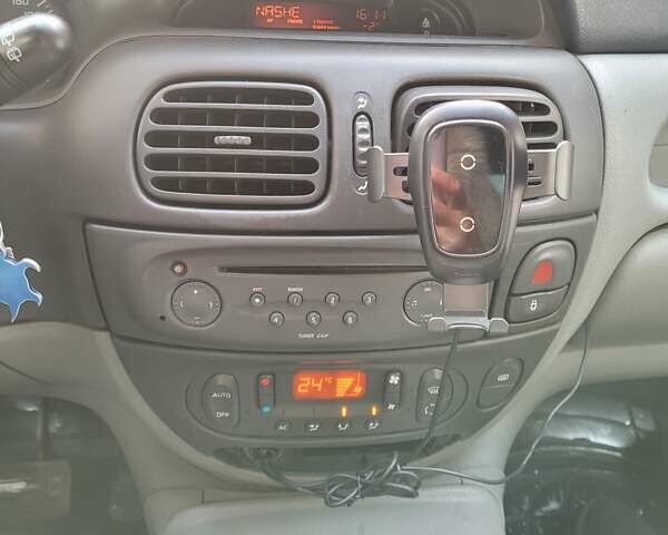 Серый Рено Сценик, объемом двигателя 1.9 л и пробегом 297 тыс. км за 2999 $, фото 5 на Automoto.ua