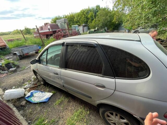 Серый Рено Сценик, объемом двигателя 1.9 л и пробегом 400 тыс. км за 2500 $, фото 2 на Automoto.ua