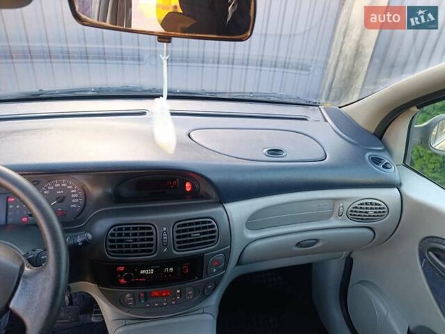Сірий Рено Сценік, об'ємом двигуна 1.6 л та пробігом 230 тис. км за 3499 $, фото 26 на Automoto.ua