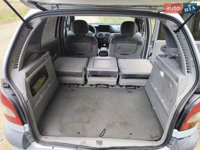 Рено Сценик 2001 в Виннице на Automoto.ua Серый Рено Сценик, объемом двигателя 1.6 л и пробегом 300 тыс. км за 2900 $, фото 19 на Automoto.ua