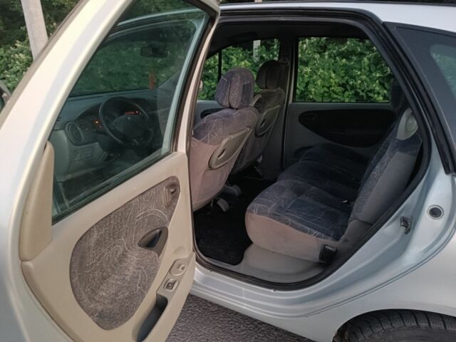 Сірий Рено Сценік, об'ємом двигуна 1.9 л та пробігом 340 тис. км за 1100 $, фото 8 на Automoto.ua