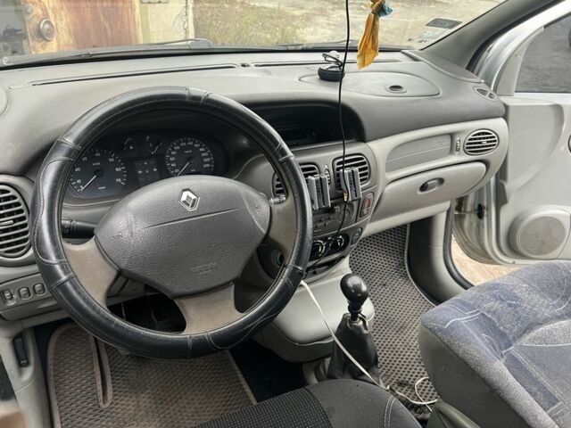 Серый Рено Сценик, объемом двигателя 0 л и пробегом 290 тыс. км за 1600 $, фото 10 на Automoto.ua