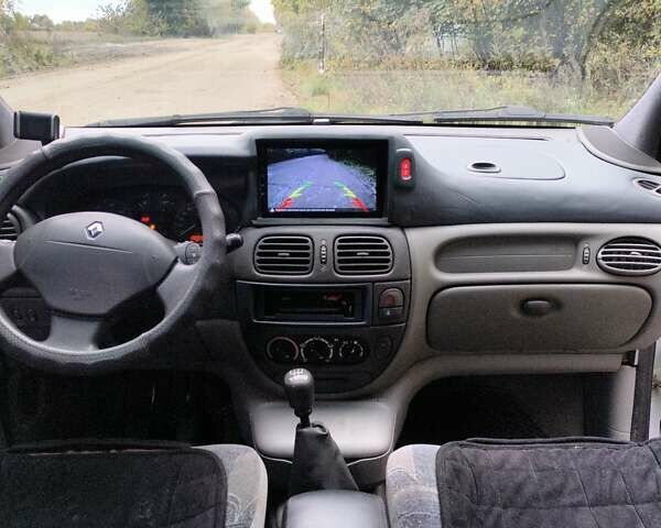 Рено Сценик 2001 в Виннице на Automoto.ua Серый Рено Сценик, объемом двигателя 1.6 л и пробегом 300 тыс. км за 2900 $, фото 16 на Automoto.ua