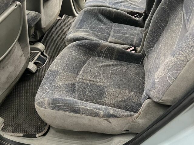 Серый Рено Сценик, объемом двигателя 0 л и пробегом 290 тыс. км за 1600 $, фото 12 на Automoto.ua