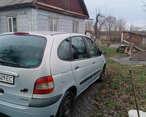 Серый Рено Сценик, объемом двигателя 1.6 л и пробегом 289 тыс. км за 2500 $, фото 4 на Automoto.ua