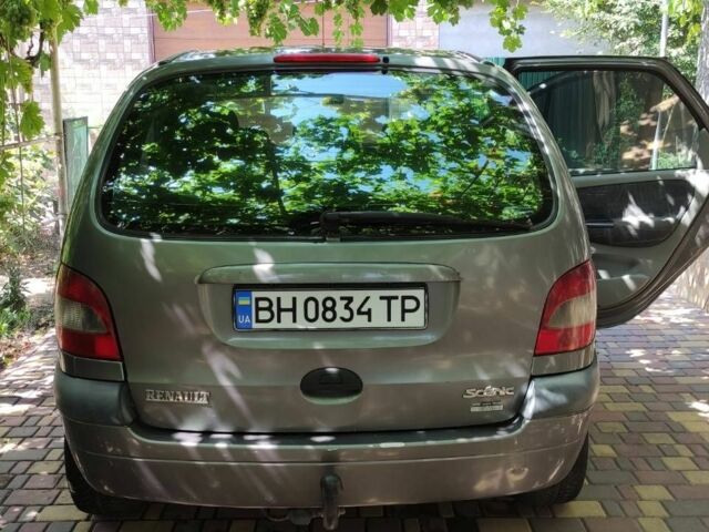 Серый Рено Сценик, объемом двигателя 1.6 л и пробегом 350 тыс. км за 3500 $, фото 1 на Automoto.ua