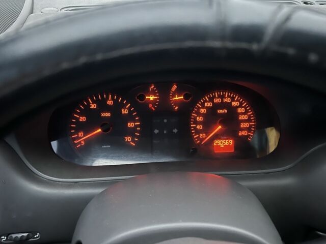 Серый Рено Сценик, объемом двигателя 0 л и пробегом 290 тыс. км за 1600 $, фото 14 на Automoto.ua