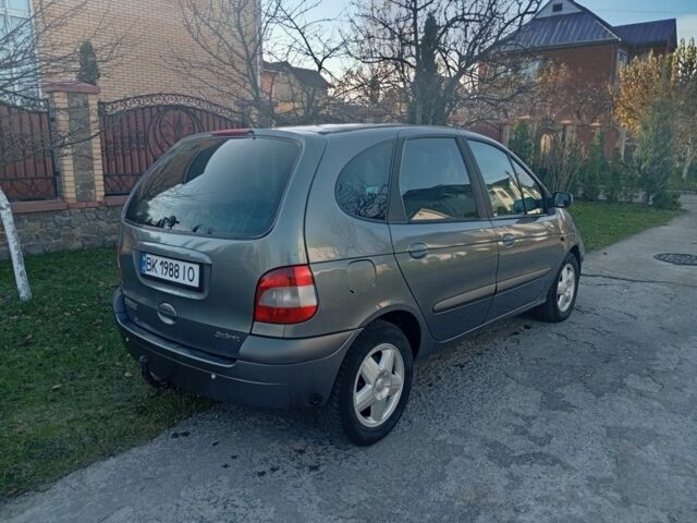 Серый Рено Сценик, объемом двигателя 2 л и пробегом 280 тыс. км за 3800 $, фото 1 на Automoto.ua