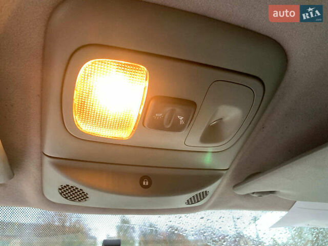 Рено Сценик 2002 в Виннице на Automoto.ua Серый Рено Сценик, объемом двигателя 1.6 л и пробегом 270 тыс. км за 3490 $, фото 32 на Automoto.ua