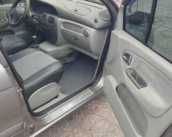 Сірий Рено Сценік, об'ємом двигуна 1.6 л та пробігом 173 тис. км за 4500 $, фото 4 на Automoto.ua