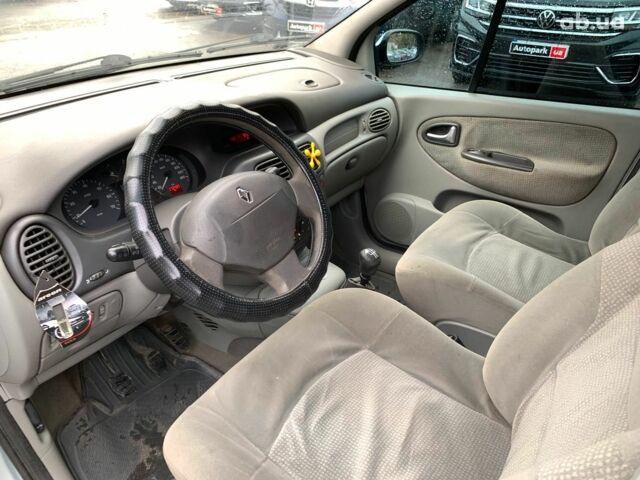 Рено Сценик 2002 в Виннице на Automoto.ua Серый Рено Сценик, объемом двигателя 1.6 л и пробегом 270 тыс. км за 3490 $, фото 25 на Automoto.ua