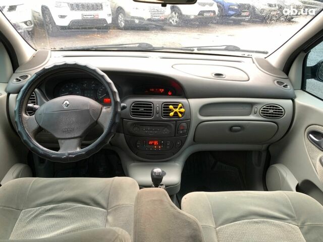Рено Сценик 2002 в Виннице на Automoto.ua Серый Рено Сценик, объемом двигателя 1.6 л и пробегом 270 тыс. км за 3490 $, фото 28 на Automoto.ua