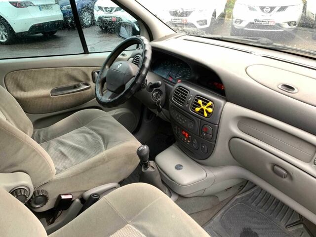 Рено Сценик 2002 в Виннице на Automoto.ua Серый Рено Сценик, объемом двигателя 1.6 л и пробегом 270 тыс. км за 3490 $, фото 22 на Automoto.ua