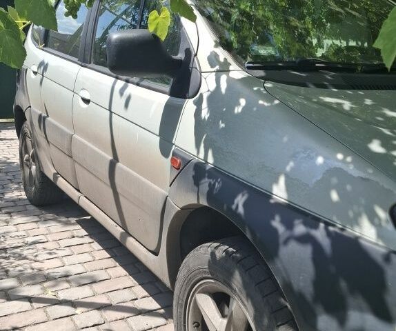 Серый Рено Сценик, объемом двигателя 0 л и пробегом 3 тыс. км за 2200 $, фото 5 на Automoto.ua