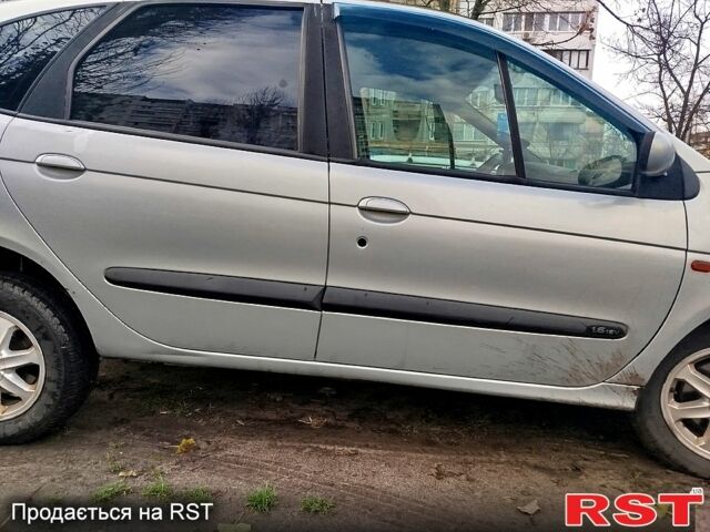 Сірий Рено Сценік, об'ємом двигуна 1.9 л та пробігом 375 тис. км за 3200 $, фото 1 на Automoto.ua