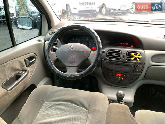 Рено Сценик 2002 в Виннице на Automoto.ua Серый Рено Сценик, объемом двигателя 1.6 л и пробегом 270 тыс. км за 3490 $, фото 27 на Automoto.ua