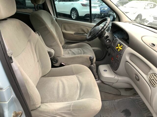 Рено Сценик 2002 в Виннице на Automoto.ua Серый Рено Сценик, объемом двигателя 1.6 л и пробегом 270 тыс. км за 3490 $, фото 23 на Automoto.ua